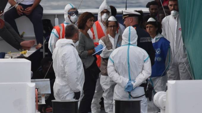 Laura Boldrini sulla nave Diciotti | Rec News dir. Zaira Bartucca