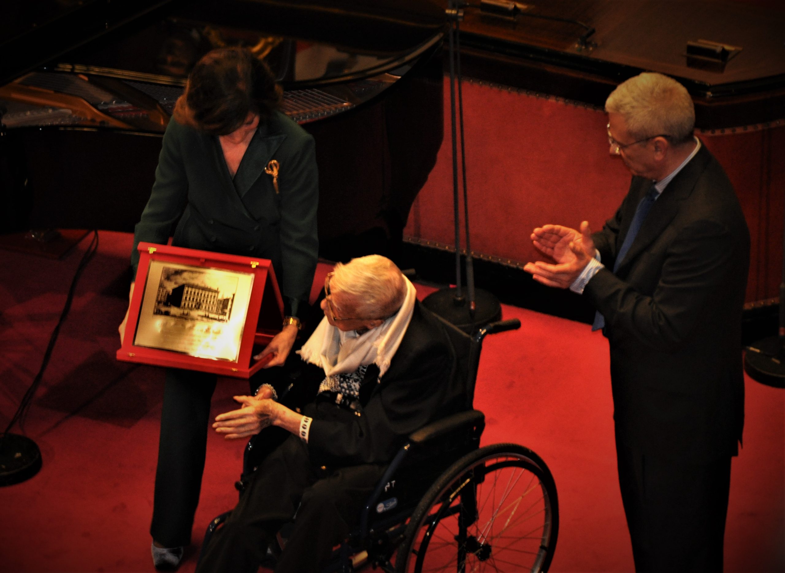Premio alla carriera al maestro Franco Zeffirelli | Rec News dir. Zaira Bartucca
