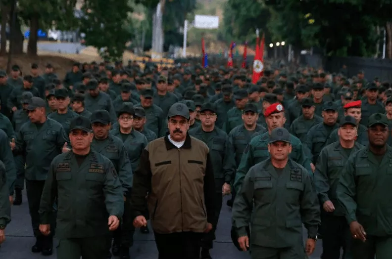 Maduro raccoglie a sé le Fanb e risponde al tentato colpo di Stato di Guaidò | Rec News dir. Zaira Bartucca