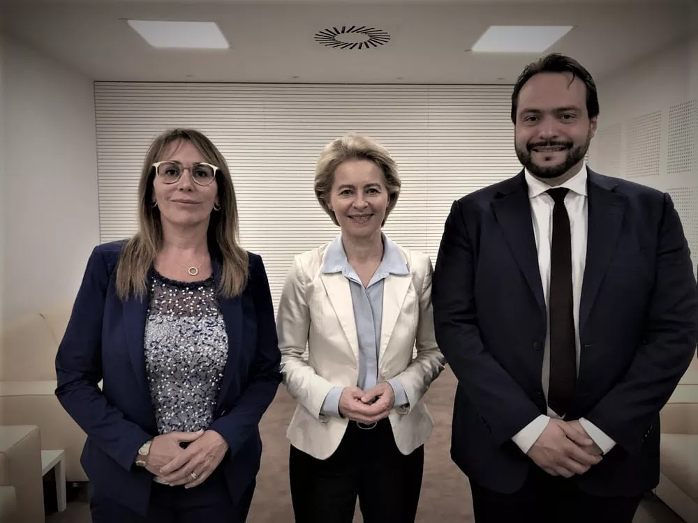 Effetto Von der Leyen, ora i grillini vogliono gli investimenti in Africa | Rec News dir. Zaira Bartucca