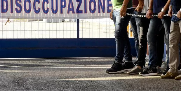 Migranti irregolari nei campi, "Sconsiderati, avviate al lavoro i percettori di Rdc" | Rec News dir. Zaira Bartucca