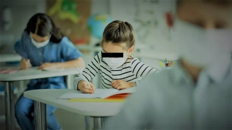 Bambino con la mascherina sviene in una scuola di Verona e si ferisce al mento | Rec News dir. Zaira Bartucca