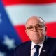 Rudolph Giuliani: "Brogli, hanno votato anche i morti. Da lunedì partono le azioni legali" | Rec News dir. Zaira Bartucca