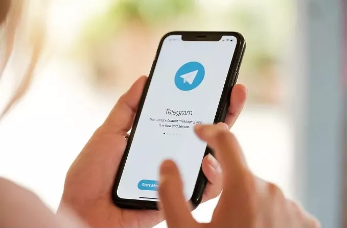 Esodo da Whatsapp a Telegram dopo l'annuncio dei cambi sulla privacy | Rec News, direttore Zaira Bartucca