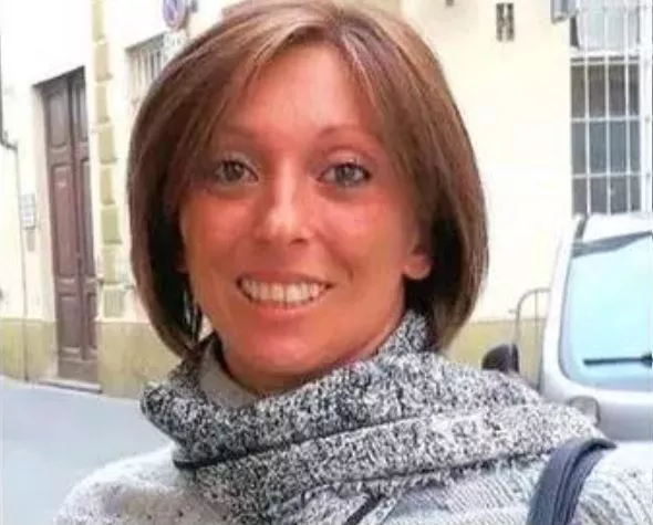 Un altro "infarto" dopo il vaccino. Infermiera 40enne muore dopo la seconda dose | Rec News direttore Zaira Bartucca