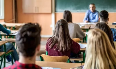 Scuola, tutti gli studenti torneranno sui banchi | Rec News dir. Zaira Bartucca