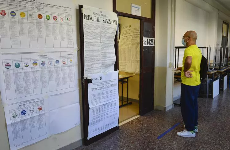 Elezioni Roma - Scrutini bloccati e timori di brogli, è caos per le amministrative romane | Rec News dir. Zaira Bartucca