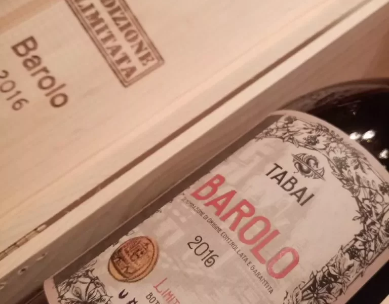 Da Hong Kong alla Russia, il giro del mondo del Barolo Tabai | Rec News dir. Zaira Bartucca