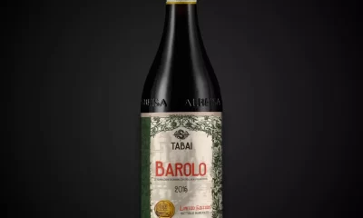 I collezionisti alla ricerca dell'edizione numerata del brand blasonato Barolo Tabai