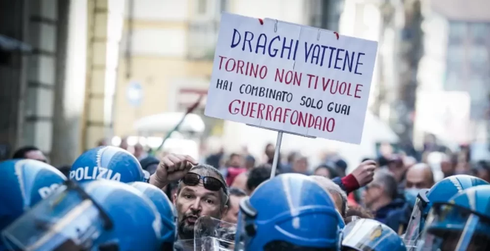 Draghi contestato a Torino. In città per il Patto, ma la folla lo accoglie imprecando | Rec News dir. Zaira Bartucca