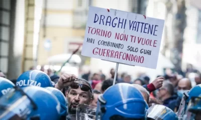 Draghi contestato a Torino. In città per il Patto, ma la folla lo accoglie imprecando | Rec News dir. Zaira Bartucca
