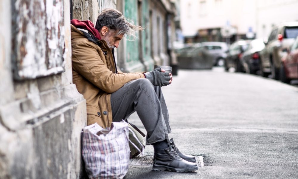 Dati Eurostat, in Italia aumenta la percentuale di persone ridotte in povertà | Rec News dir. Zaira Bartucca