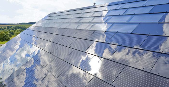 L'Italia indietro nella produzione di energia solare. Mercato saturato da Tesla e dai cinesi. Perché non fare da noi? | Rec News dir. Zaira Bartucca