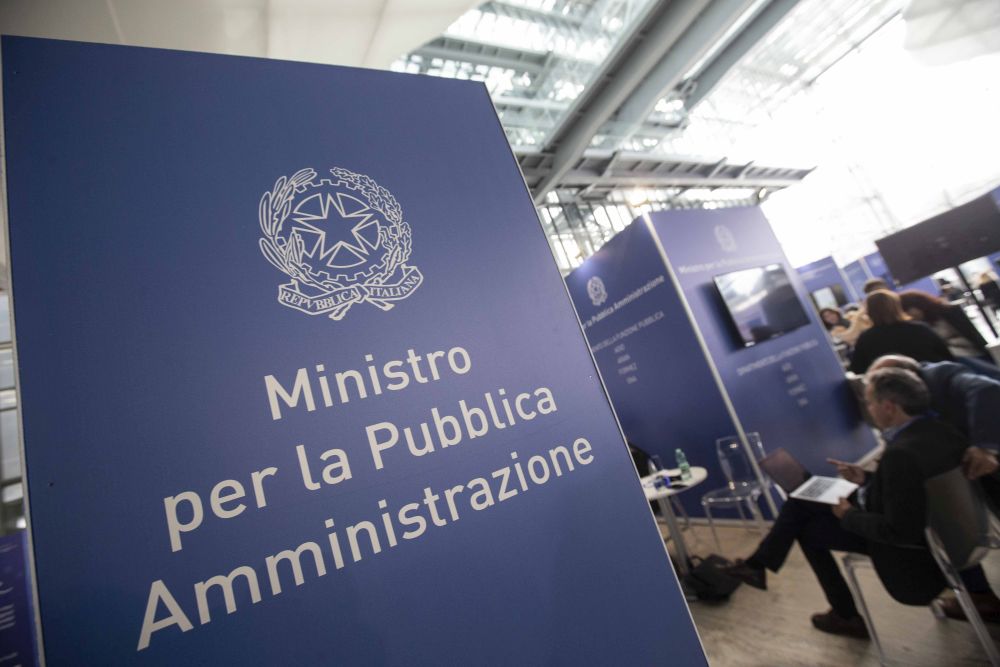 Concorsi pubblici, il 15% dei posti disponibili va per decreto ai volontari del Servizio Civile | Rec News dir. Zaira Bartucca