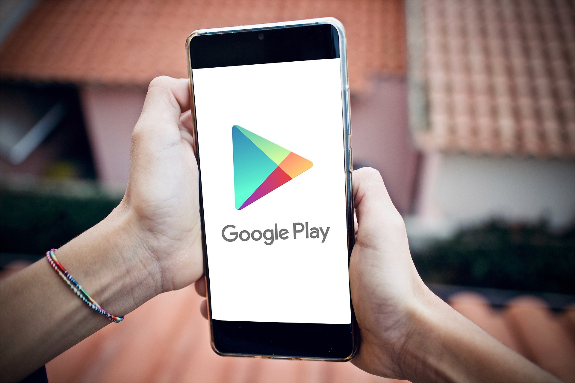 Trappola su Google Play. C'è un malware scaricato da 420 milioni di utenti. Ecco quali app riguarda | Rec News dir. Zaira Bartucca